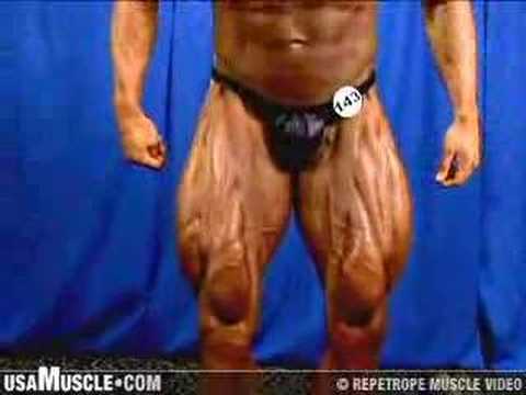 2006 Teen & Collegiate Bodybuilders: Backstage Pos...