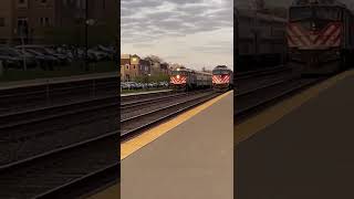 BNSF  2 Metra Commuter Trains Meet In The Middle