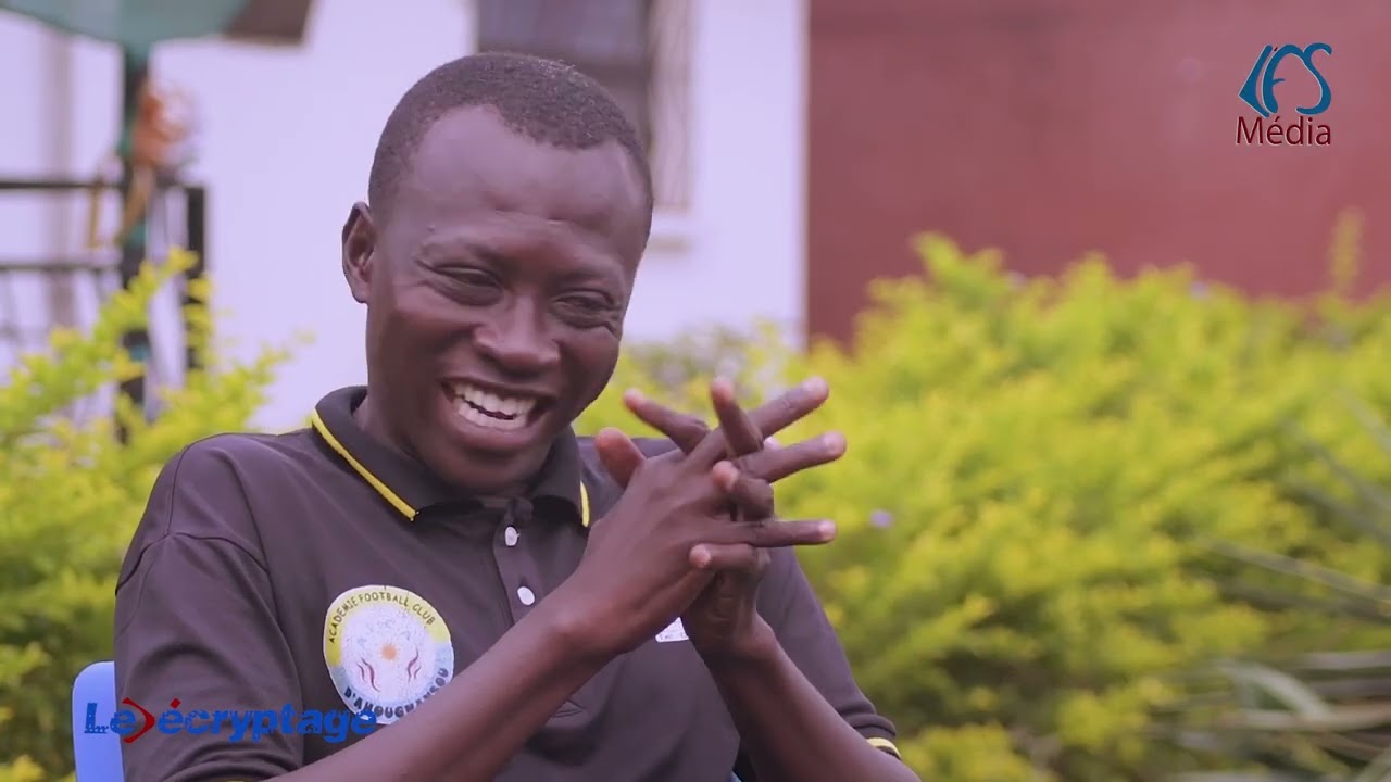 𝐋𝐞 𝐃𝐞́𝐜𝐫𝐲𝐩𝐭𝐚𝐠𝐞 // 𝑆𝑢𝑗𝑒𝑡 : 𝐋𝐞𝐬 𝐫𝐞́𝐚𝐥𝐢𝐭𝐞́𝐬 𝐝𝐞 𝐥𝐚 𝐟𝐨𝐫𝐦𝐚𝐭𝐢𝐨𝐧 𝐚𝐮 𝐟𝐨𝐨𝐭𝐛𝐚𝐥𝐥