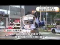 停止求めるもそのまま逃げる パトカーから逃走中の乗用車が軽乗用車と出合い頭に衝突 計4人を病院に搬送 停止求めるもそのまま逃げる パトカーから逃走中の乗用車が軽乗用車と出合い頭に衝突 計4人を病院に搬送