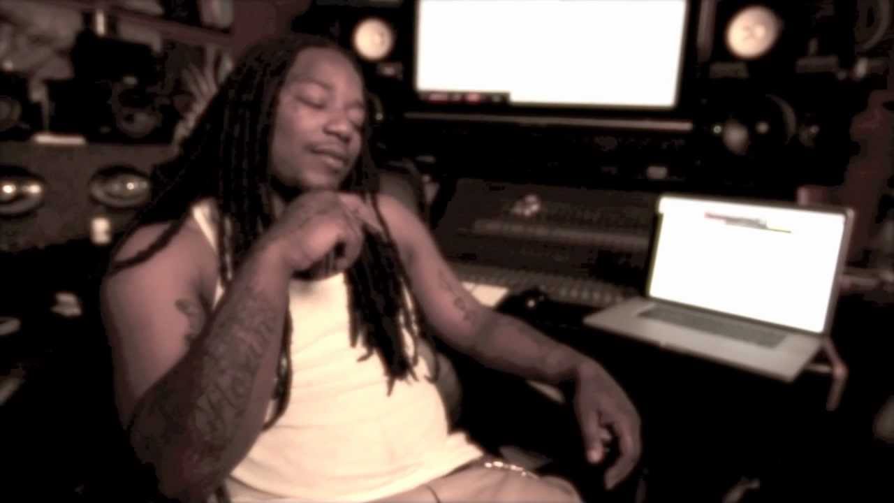 Tech N9ne Hunger BEHIND THE SCENE IN THE STUDIO [feat. Brotha Lynch