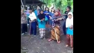 Nenek nenek joget snp