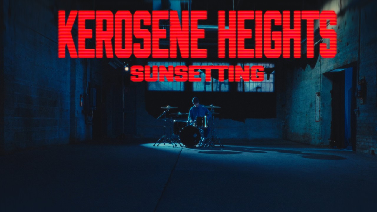 Kerosene Heights - Sunsetting (Official Music Video) adlı videoyu YouTube'da izle Kerosene Heights - Sunsetting (Official Music Video) adlı videoyu YouTube'da izle