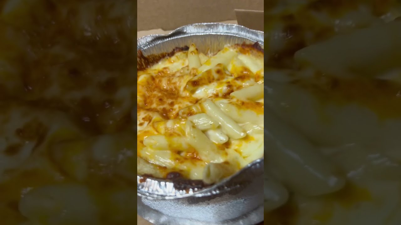 Dominos 5 Cheese Mac Food