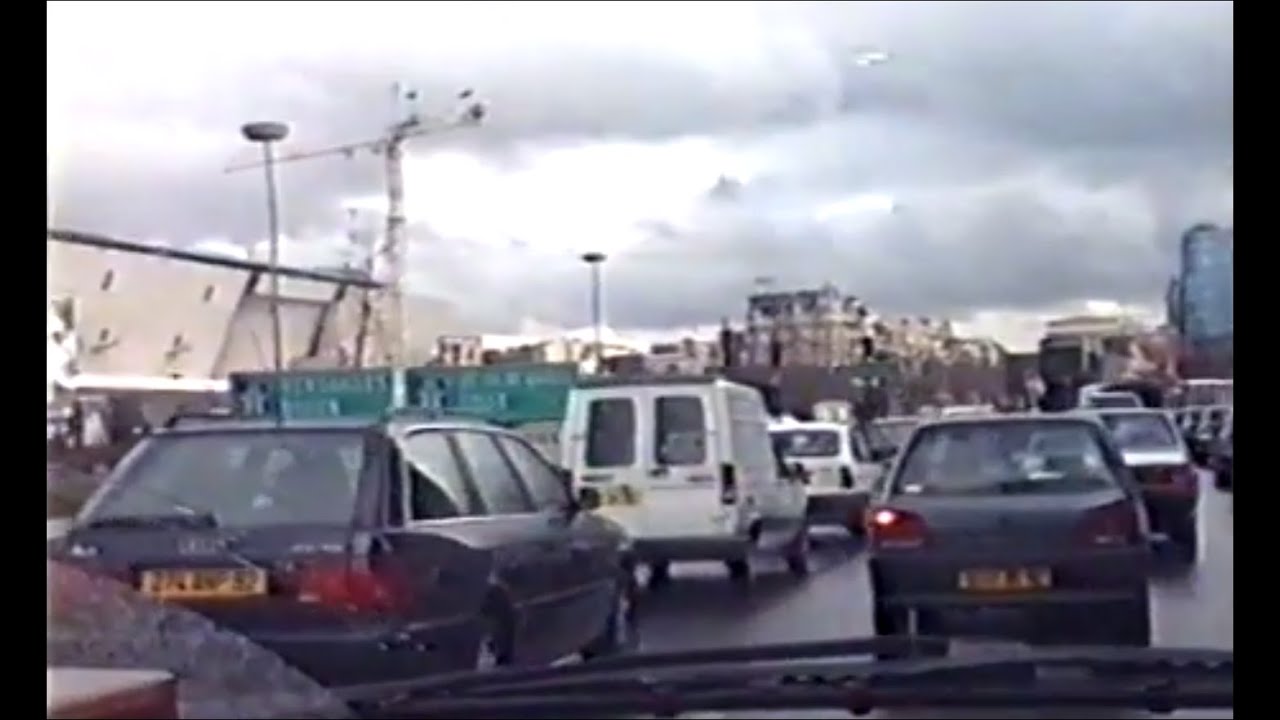 Paris traffic in 1995 - lots of Renaults