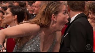 Celebrity Anna Chlumsky's hilarious reaction When Sean Spicer appearance on stage 2017 Emmys Awards. Wealth