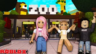 FAMILY TRIP TO BLOXBURG ZOO | Roblox Roleplay