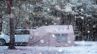 Camping In snow alone, In the cozy car air tent, I had a warm and relaxing time