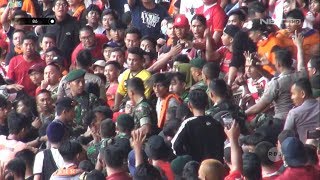 Pengamanan Tim 86 Disaat Pertandingan Persija vs Persib di GBK