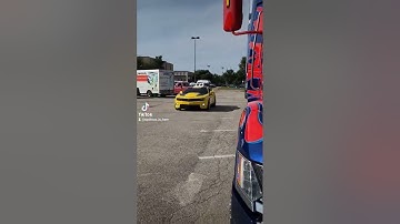 Bumblebee reunites with Optimus Prime!! 💛💙💪🤙