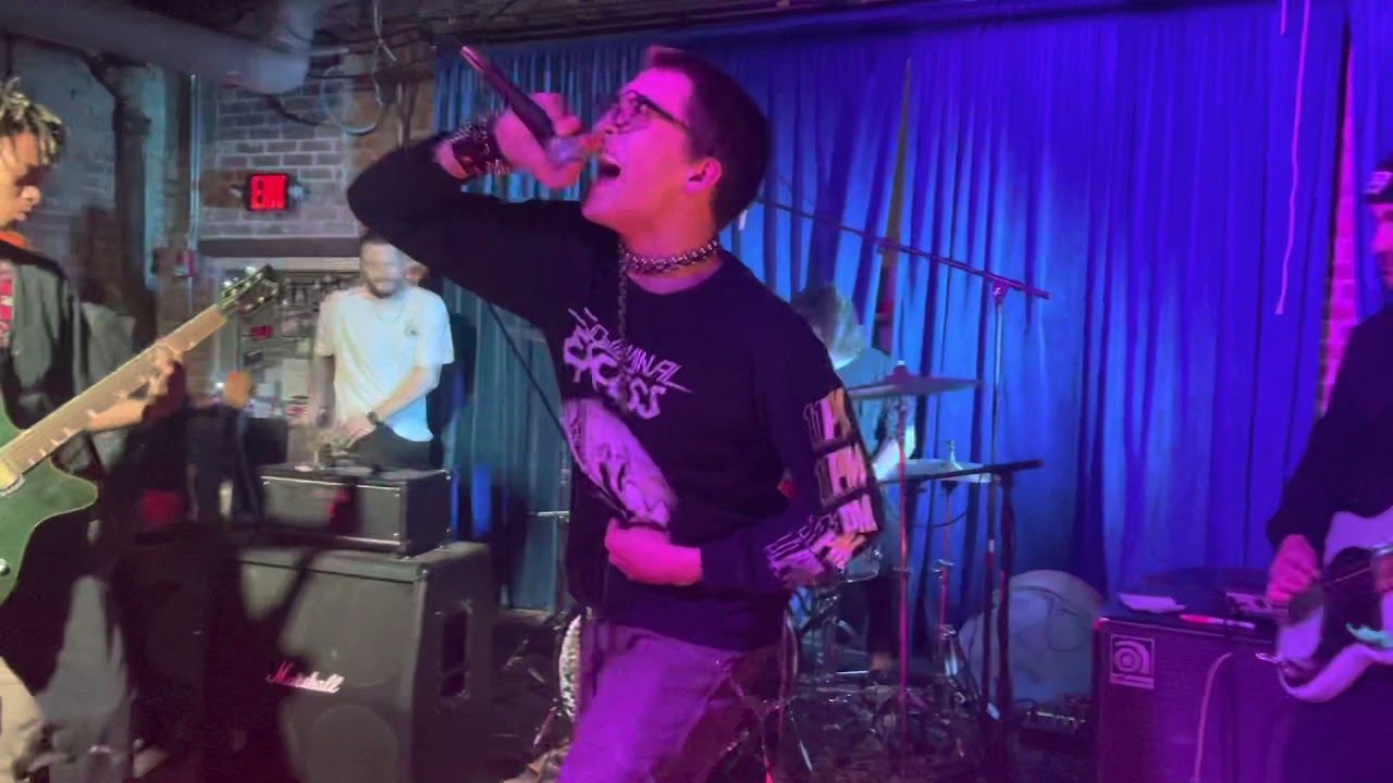 Catalyst “carhartt beanie” at Firehouse 13, Providence RI (1/8/22)