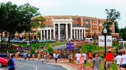 HIGH POINT UNIVERSITY COLLEGE VLOG| HIGHSCHOOL Q&A (FIRST VIDEO!!)