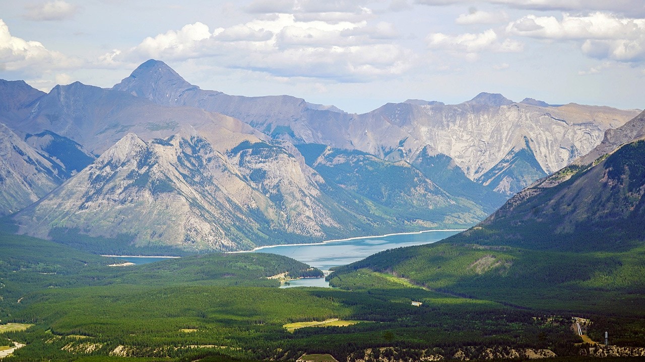 Canada, Alberta, Banff Gondola to the Majestic Mountain Peaks