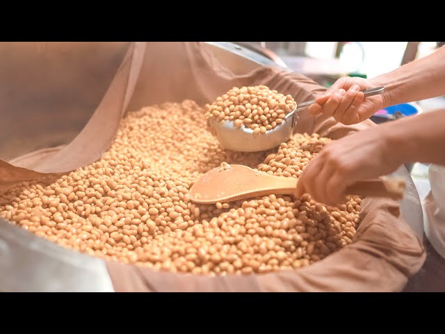 [precious video] Making the Best Traditional Natto by Young Master in Japan! class=