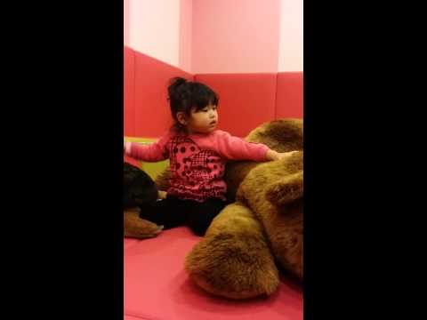 1歳　天才ここねちゃん　　動物パーティー