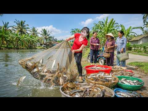 Casting Nets to Catch Lots of Fish, Shrimp & Crabs | Selling Fresh Seafood to Villagers