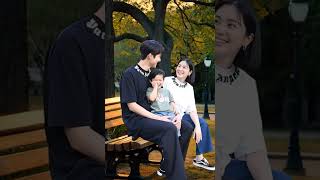 Lee Min Ho & Song Hye Kyo Are Having A Sweet Time At The Park With Their Baby If Looks Heavenly