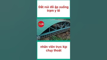 Quảng Ngãi Sạt lở ập vào trạm y tế, mưa lũ gây chia cắt nhiều nơi #shorts  #tintuc #tin