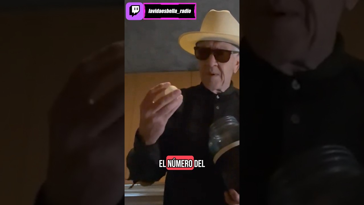 David Lynch fue youtuber y bebía 20 tazas de café al día.