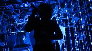 Purity Ring - Fineshrine live from Burlington