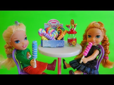 Elsa and Anna toddlers at the fast food restaurant!