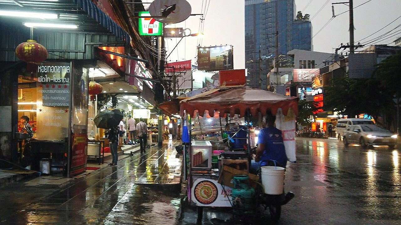 hanazen bangkok  2022 New  [4K] Walking in the Rain in Bangkok | Rainy Season in Thailand