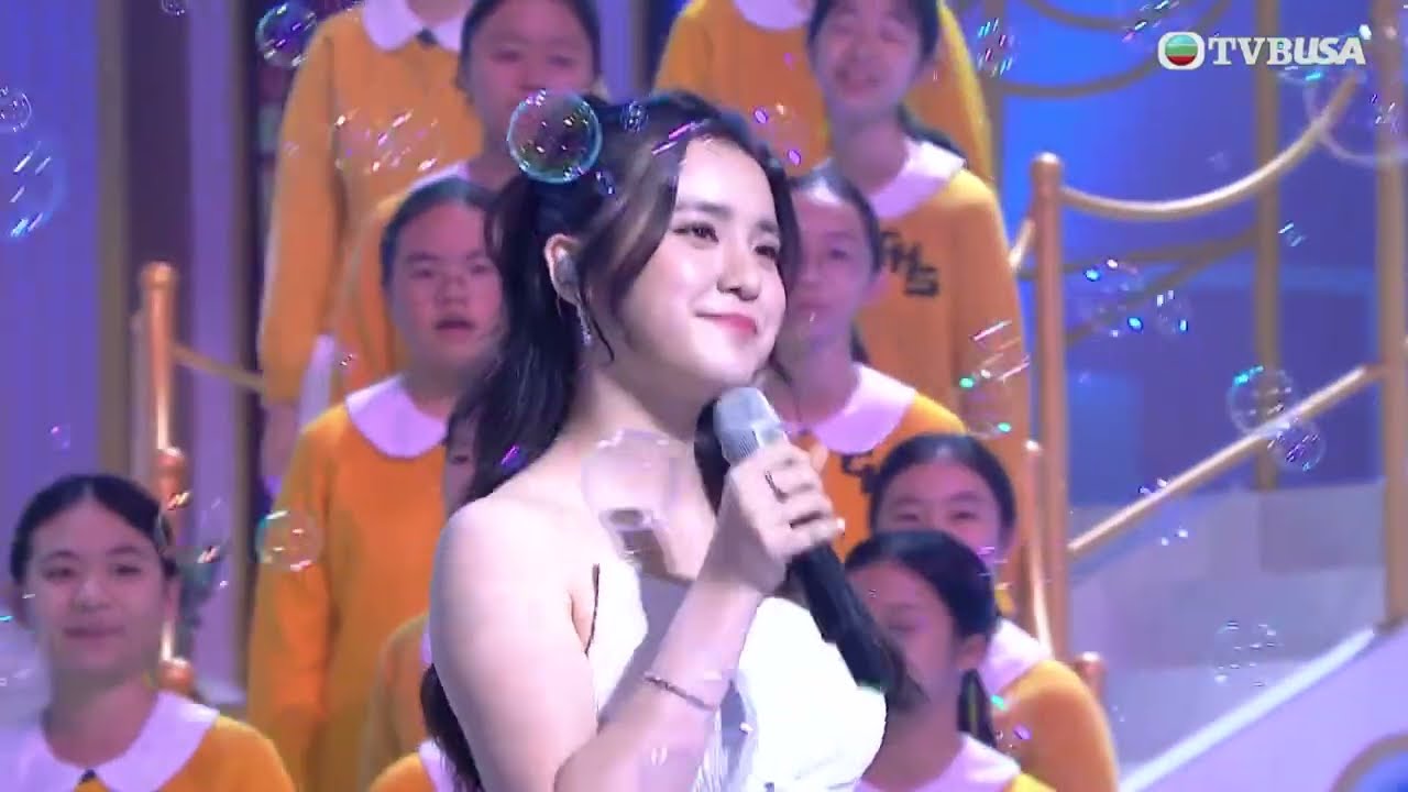 明愛暖萬心 2025｜姚焯菲+詹天文與德望學校合唱團一齊演唱《明日恩典》《Over the Rainbow》時的感人時刻！｜姚焯菲｜詹天文｜TVBUSA｜慈善節目