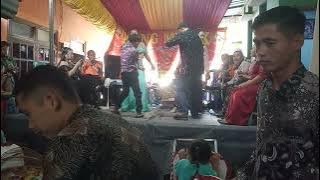 YAYANG MUSIK DI ACARA HAJATAN BAPAK PENDY SEKELUARGA MENIKAH KAN PUTRA NYA MAS JERY DAN MB JULI