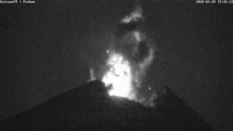 Merapi Eruption - 28/03/2020 19:26 WIB (fullscreen) (raw)