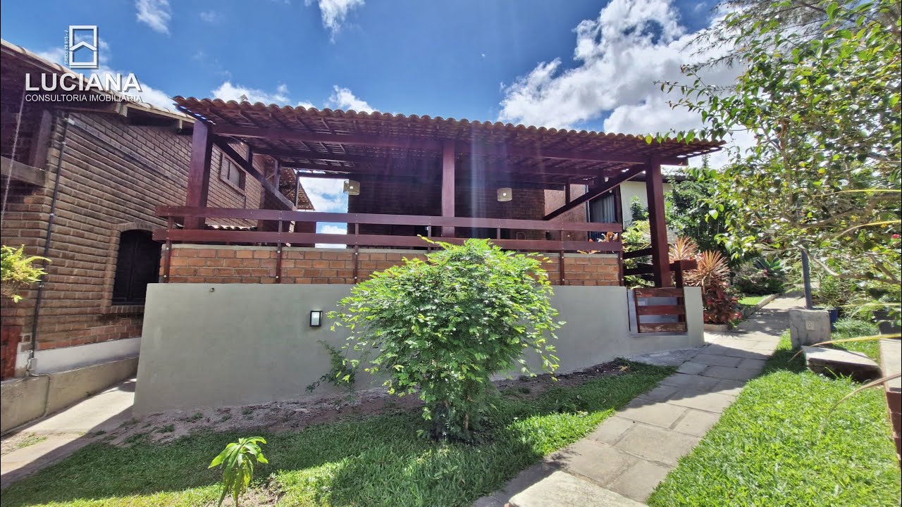 CASA COM 3 QUARTOS EM CONDOMÍNIO PERTO DO CENTRO DA CIDADE DE GRAVATÁ/PE