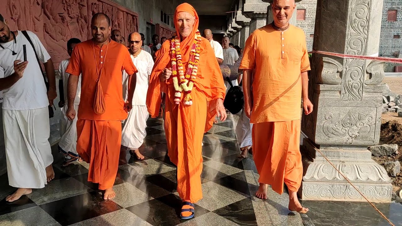 HH Bhakti Vikasa Swami Departure from ISKCON Salem.