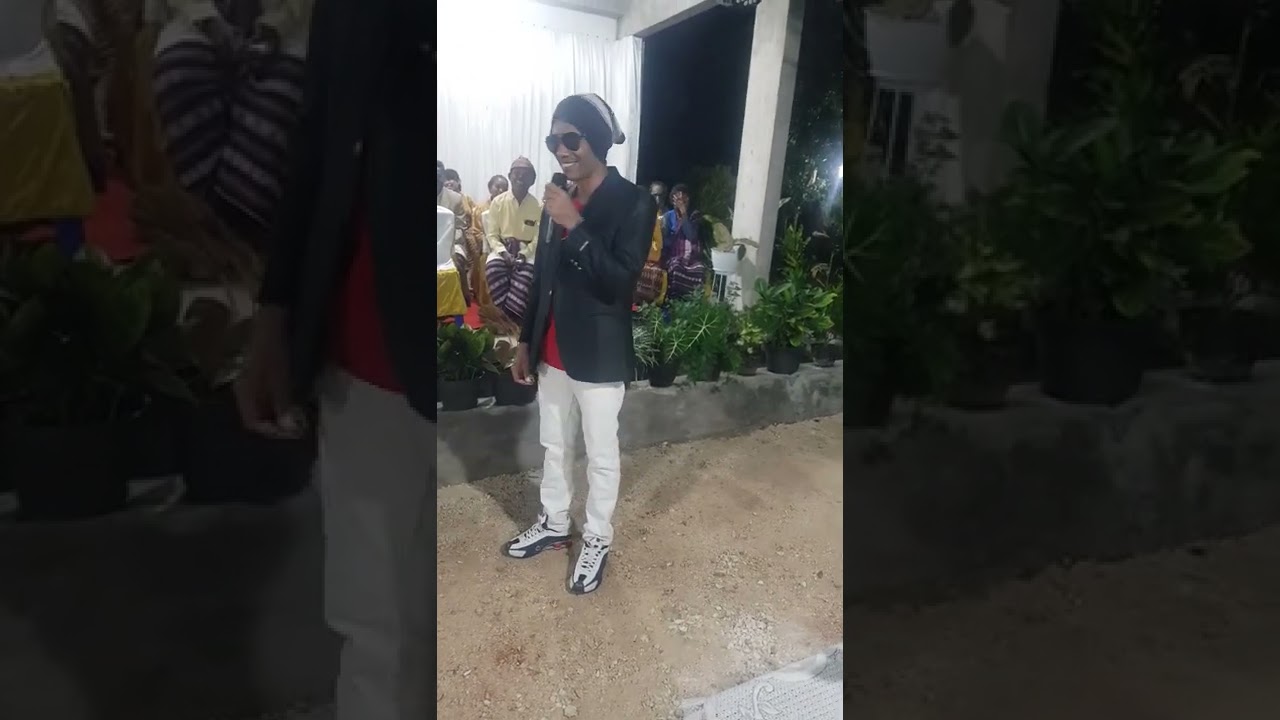 kaka Duki sambutan di Pesta Nikah Emas Bai Alex dan Nene Seo