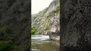 GRAN CAÍDA EN RÍO DE VERACRUZ #jalcomulco #rapidos #rafting #ecoturismo #extreme #veracruz