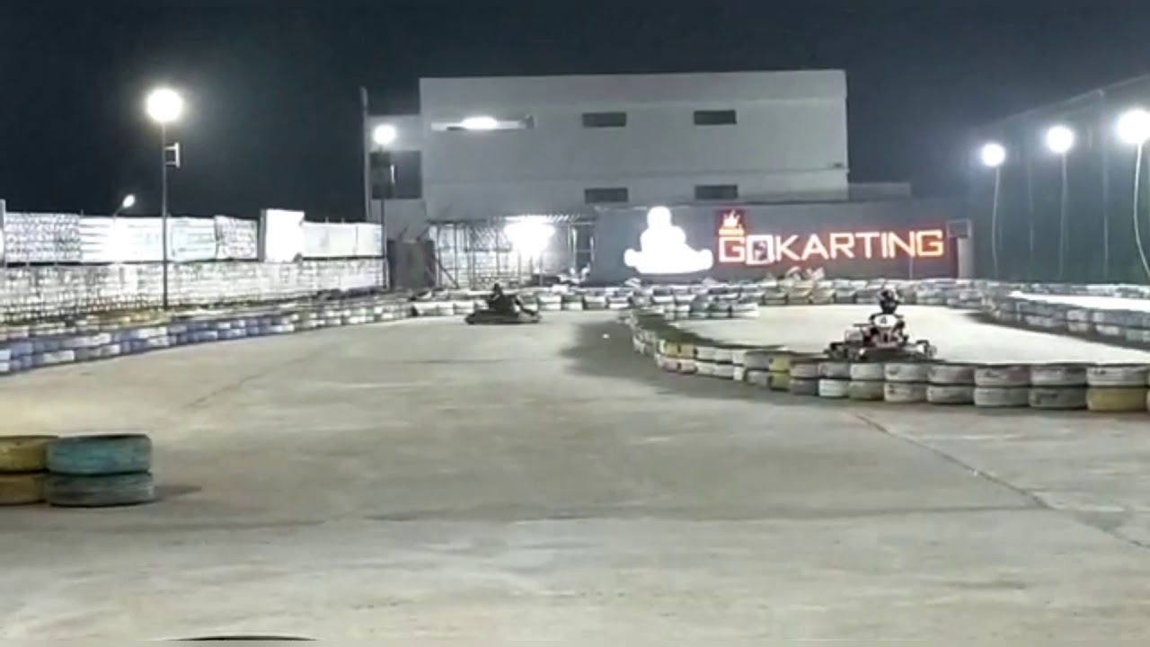 Go Karting Thrilled Experience ! Palm Arabiana