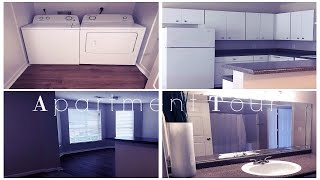 New Apartment Tour ! I Moved to the HOOD screenshot 5