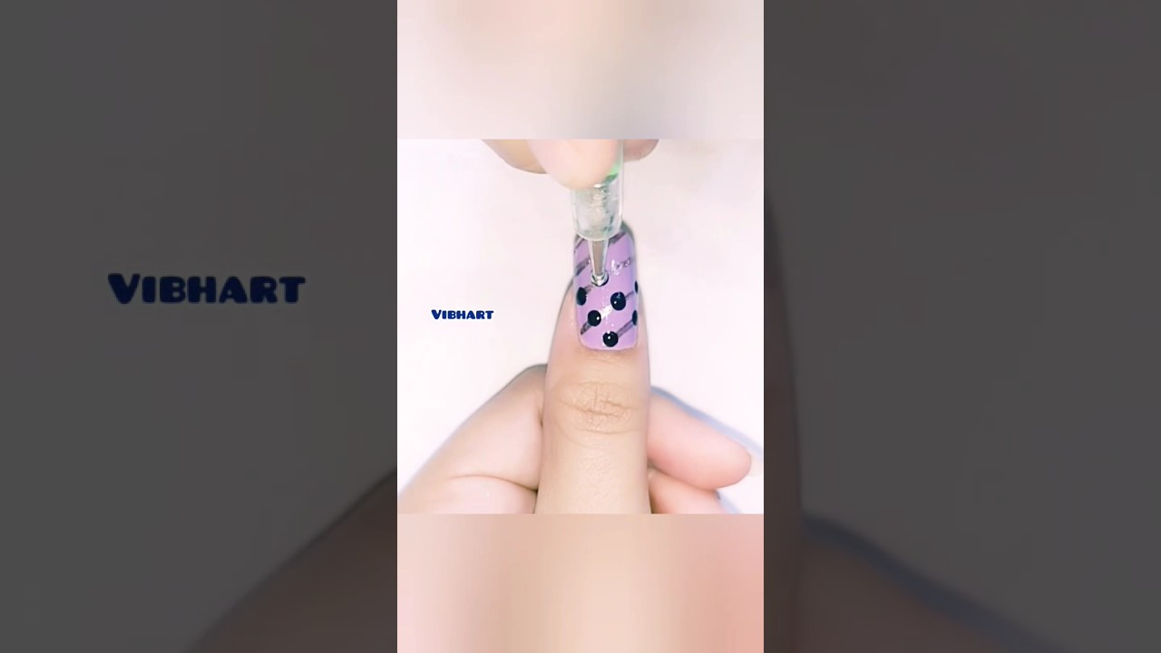 Easy & beautiful nailart by vibhart😍 