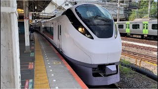 E657系K6編成が回送電車として警笛を鳴らして上野駅5番線を発車するシーン（2022.9.12）