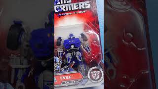 Getting A Grail Transformer At Tfcon Chicago Universal Studios Evac