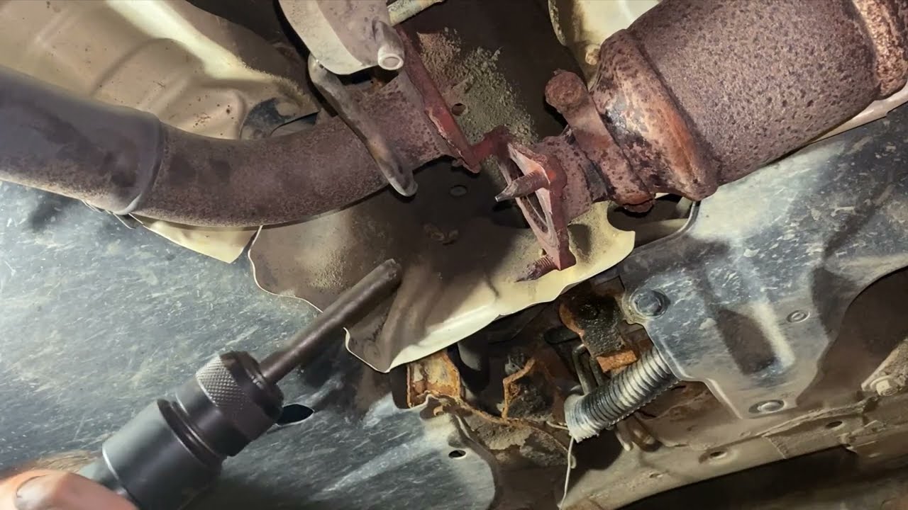 2013 Honda Fit Exhaust Repair Catalytic Converter Gasket Replacement