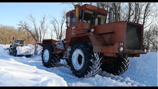 Трактор К-701М. Расчистка снега.