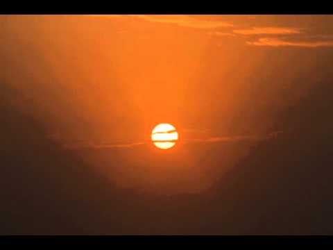 amanecer en las montañas