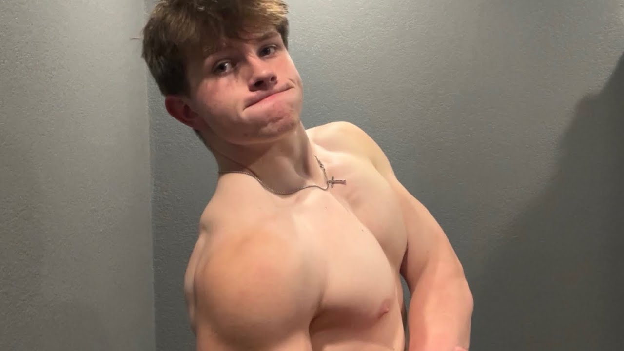 Winter bulk day 115- Incline smith went crazy on chest