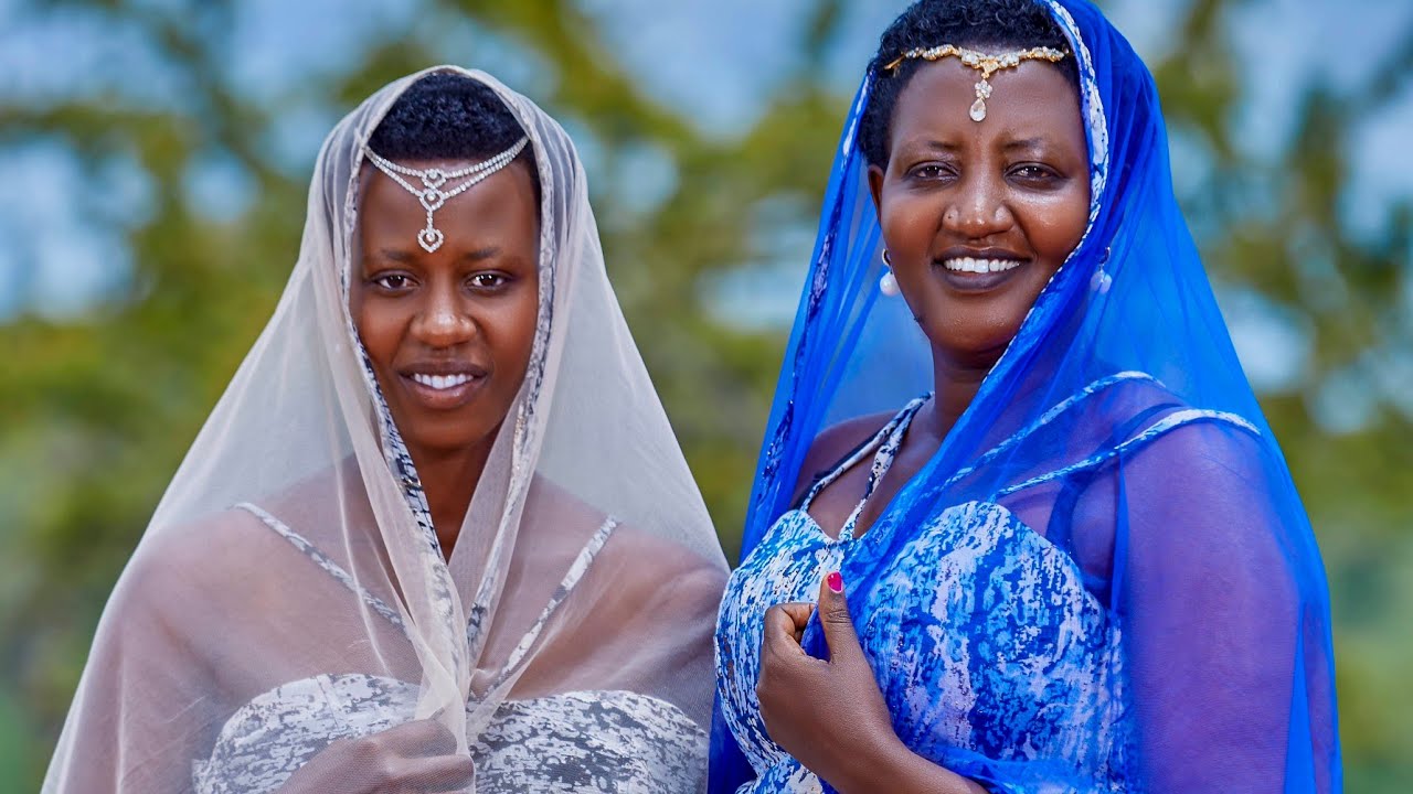 Enjugano Za Gloria and Annet #bahima #ente #giveaways #kuhingira # ...