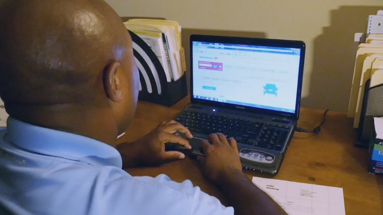 How to avoid employment scams while looking for a job - YouTube