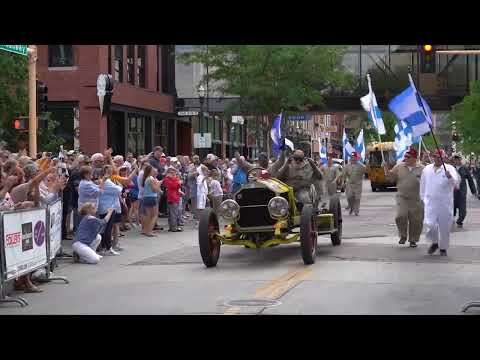 Huge Crowds at the Great Race Finish in Fargo, North Dakota