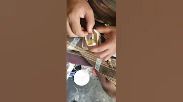 شاهد ما ذا وجدا احد المدخنين في باكت السيجاره ياللهول 
