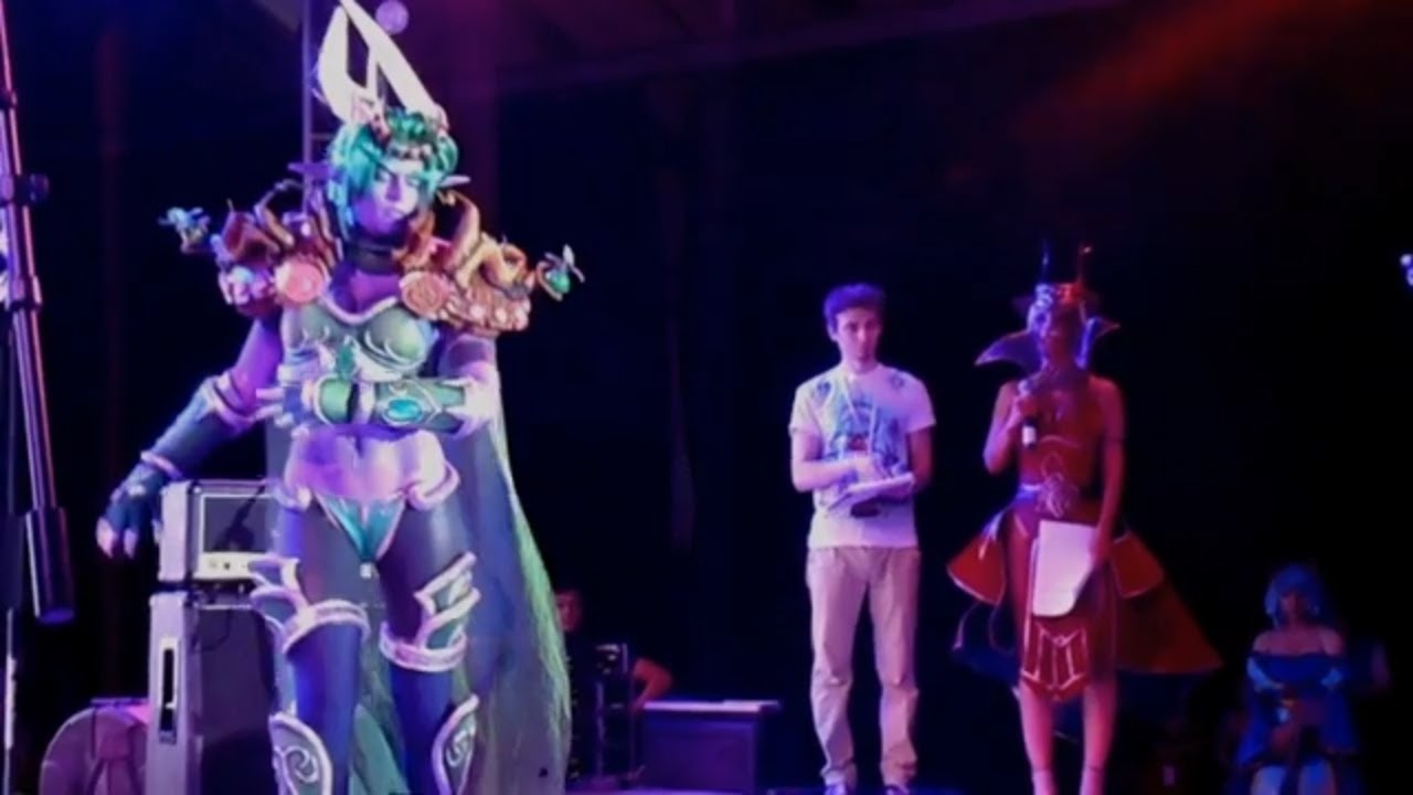 World of Warcraft Ysera and Blackhand (R63) Cosplay at Moscow Comic Convention 2016