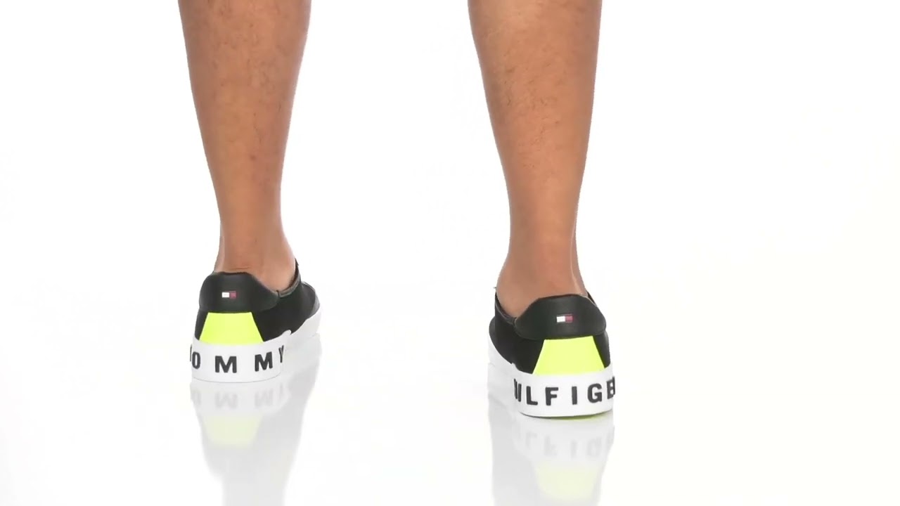 Tommy Hilfiger Rojo SKU: 9716935