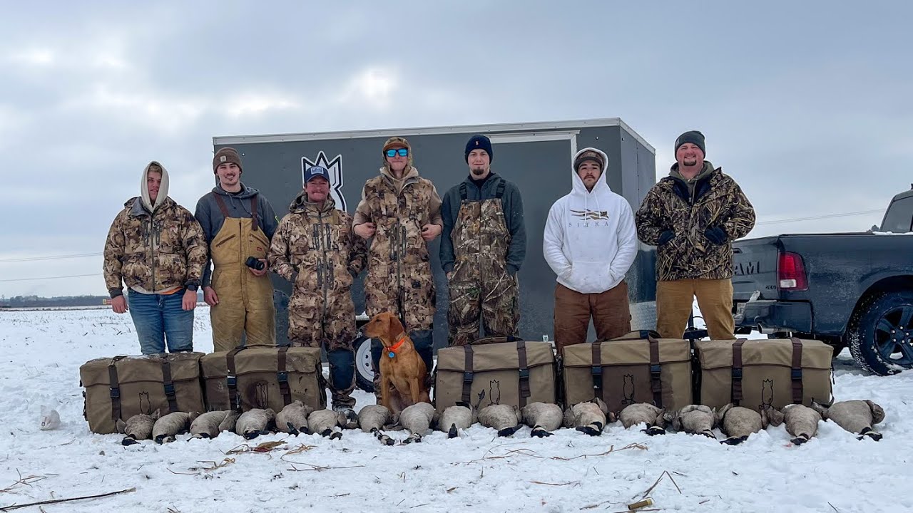 Late Season Wisconsin Goose Hunting DECEMBER HEAVIES YouTube