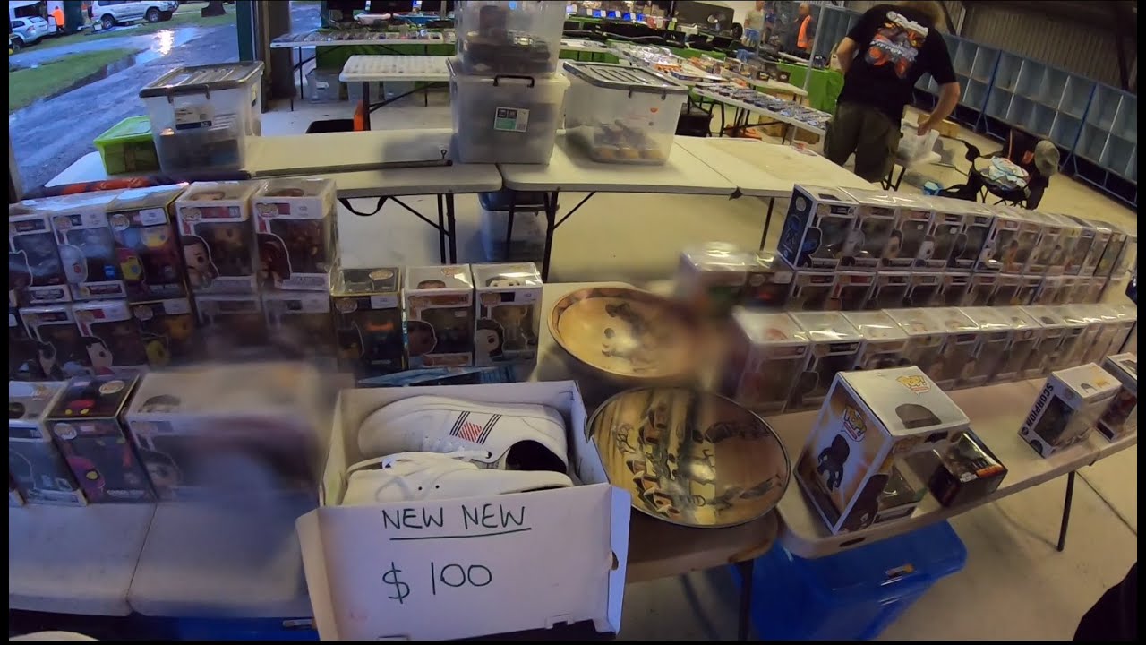 FLEA MARKET/FARMERS MARKET QUEENSLAND AUSTRALIA FUNKO POPS AND EARLY MORNING YARNS